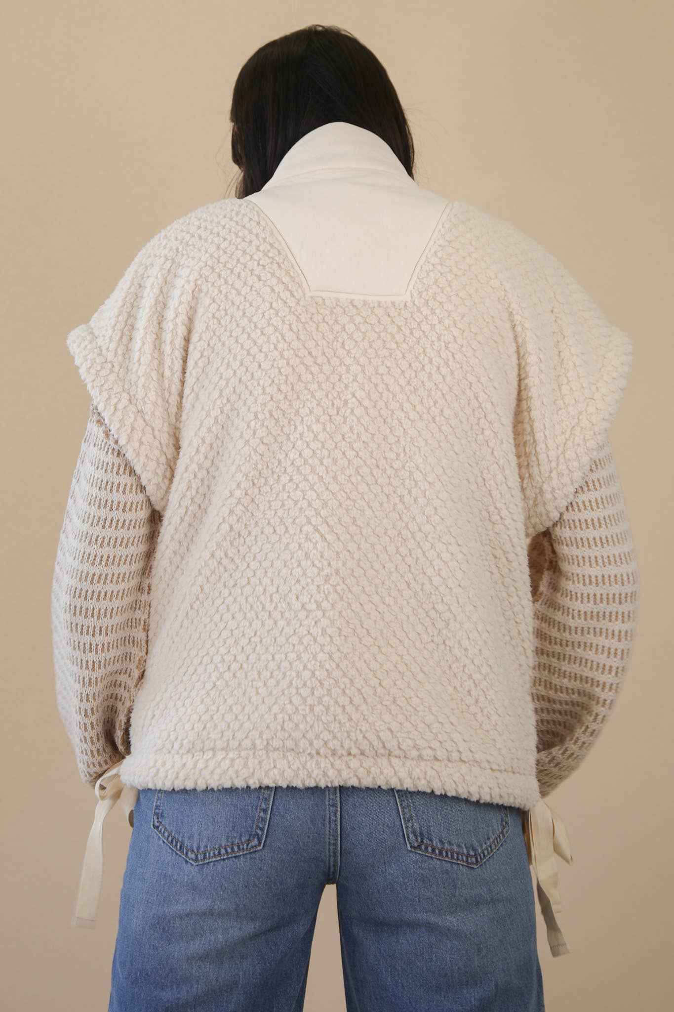 NJ90437-Soft Textured Woven Vest W/ Side Tie