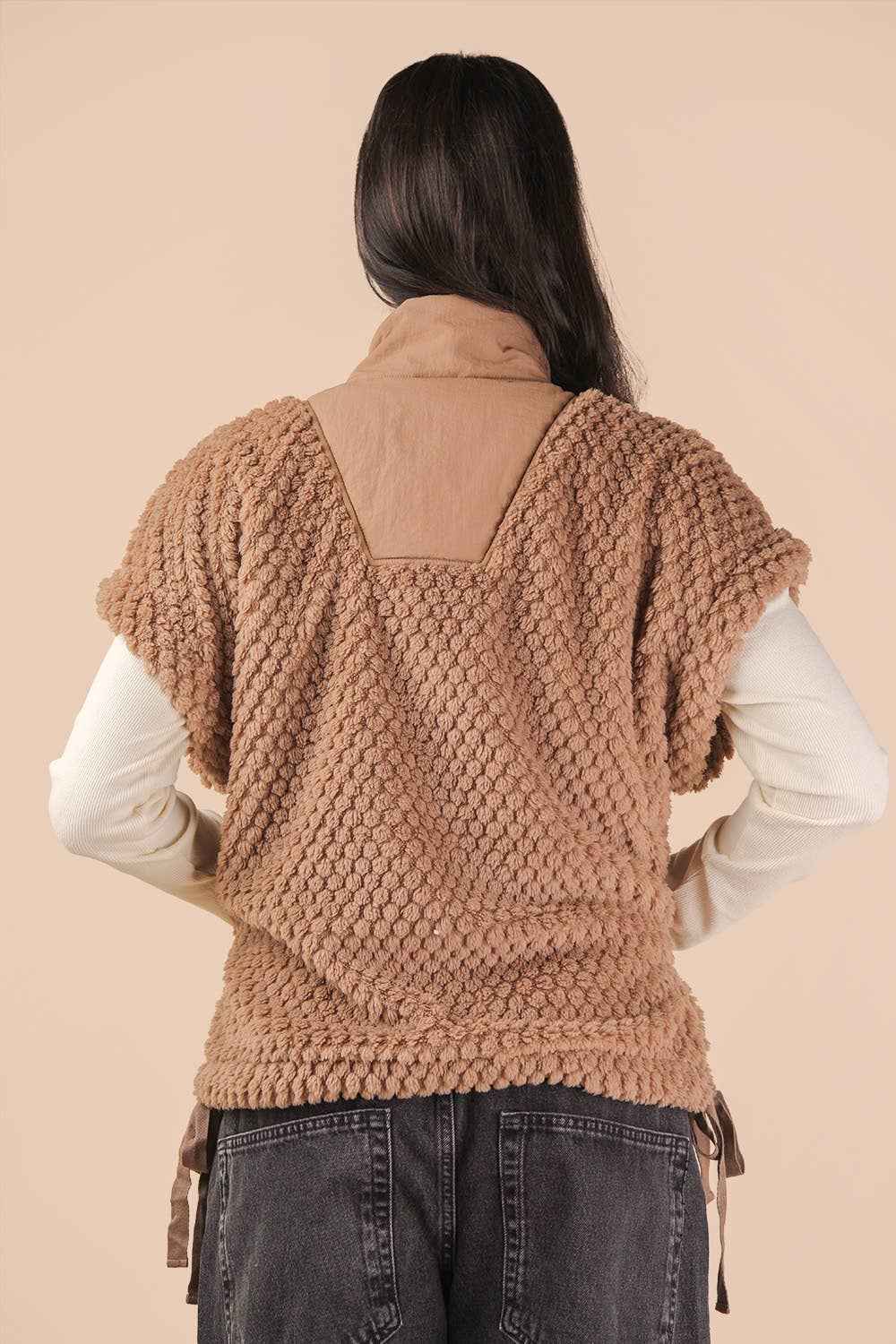 NJ90437-Soft Textured Woven Vest W/ Side Tie