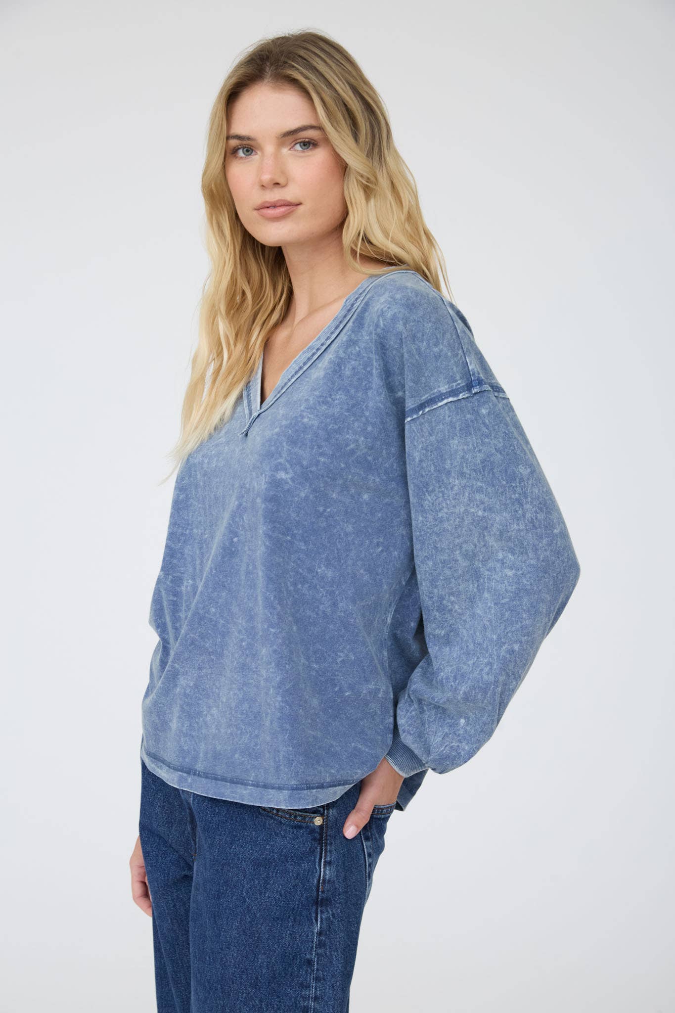 WASHED SEAM DETAIL LONG SLEEVE