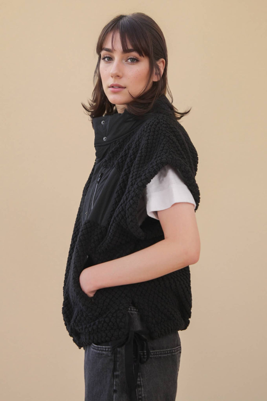 NJ90437-Soft Textured Woven Vest W/ Side Tie