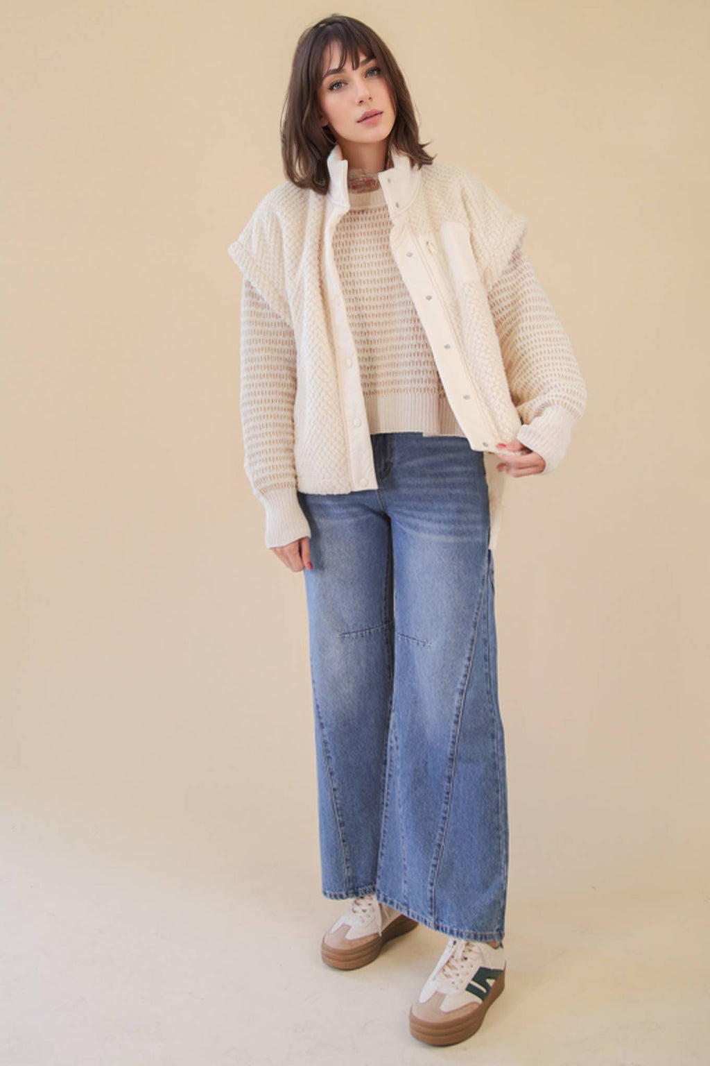 NJ90437-Soft Textured Woven Vest W/ Side Tie