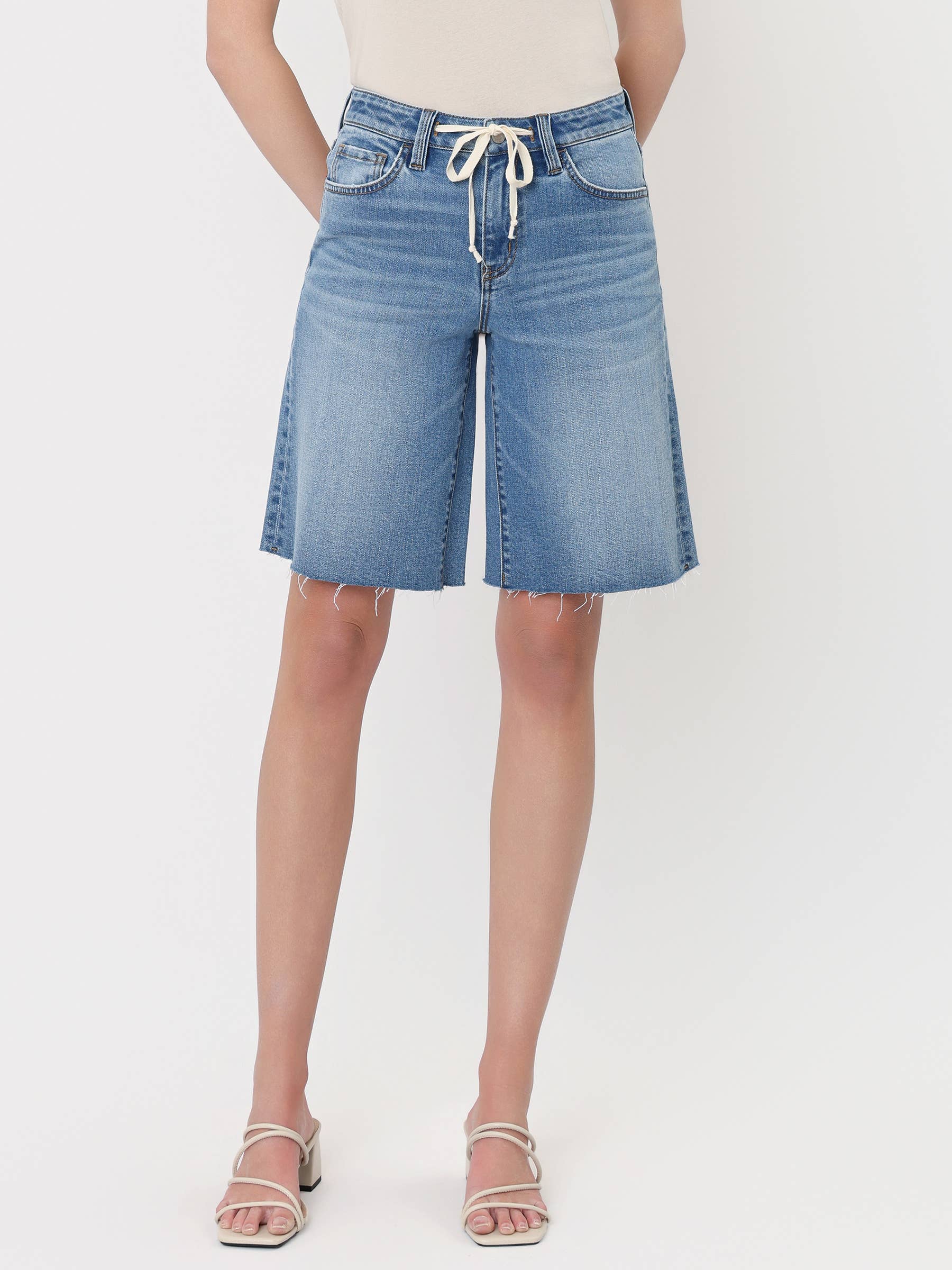 HIGH RISE WAIST TIE DENIM BERMUDA SHORTS
