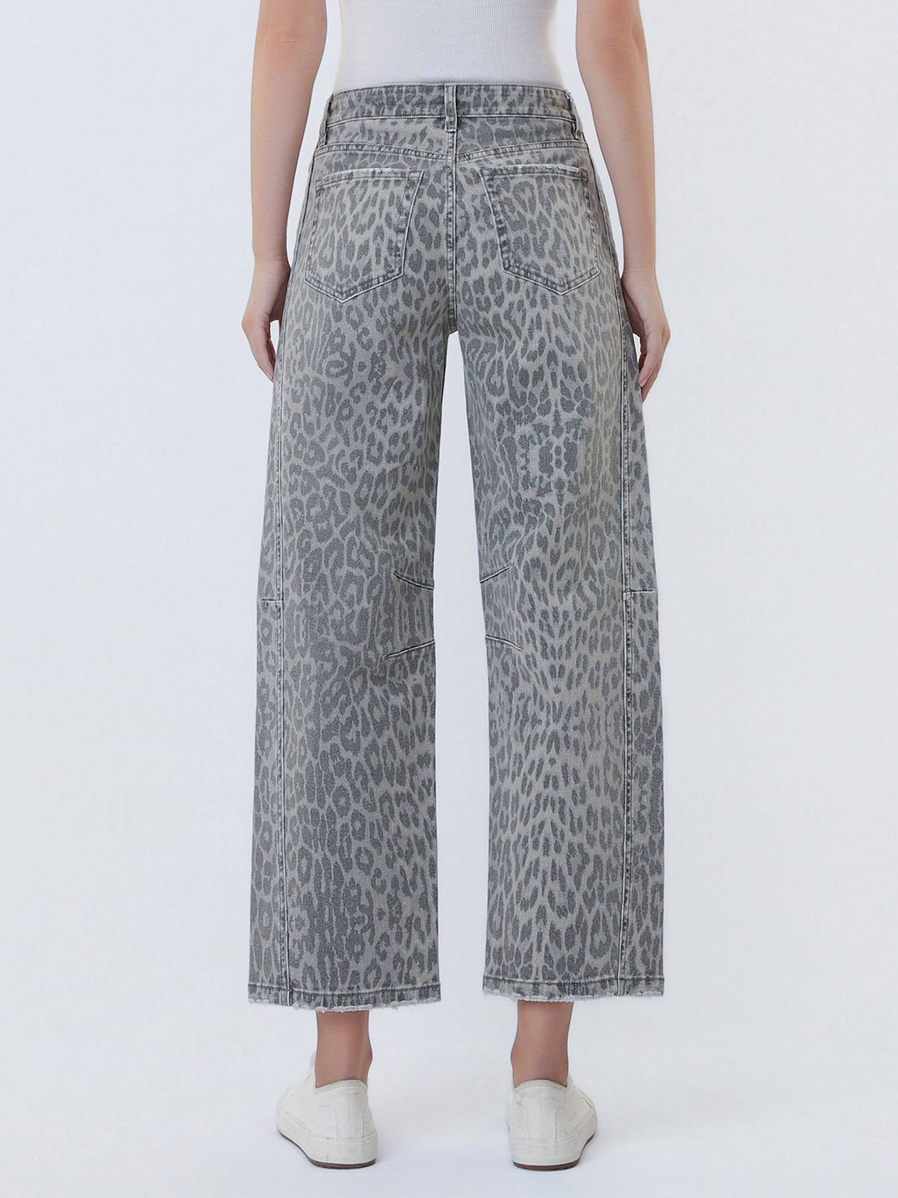 HIGH RISE DRAWSTRING GREY LEOPARD BARREL JEANS T7327GLP