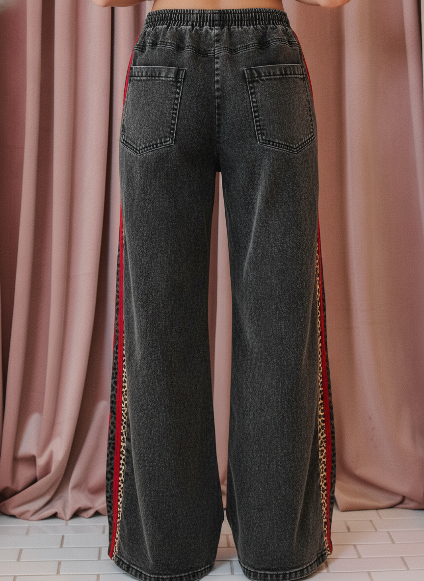 LEOPARD SIDE STRIPE DENIM WIDE LEG PANTS