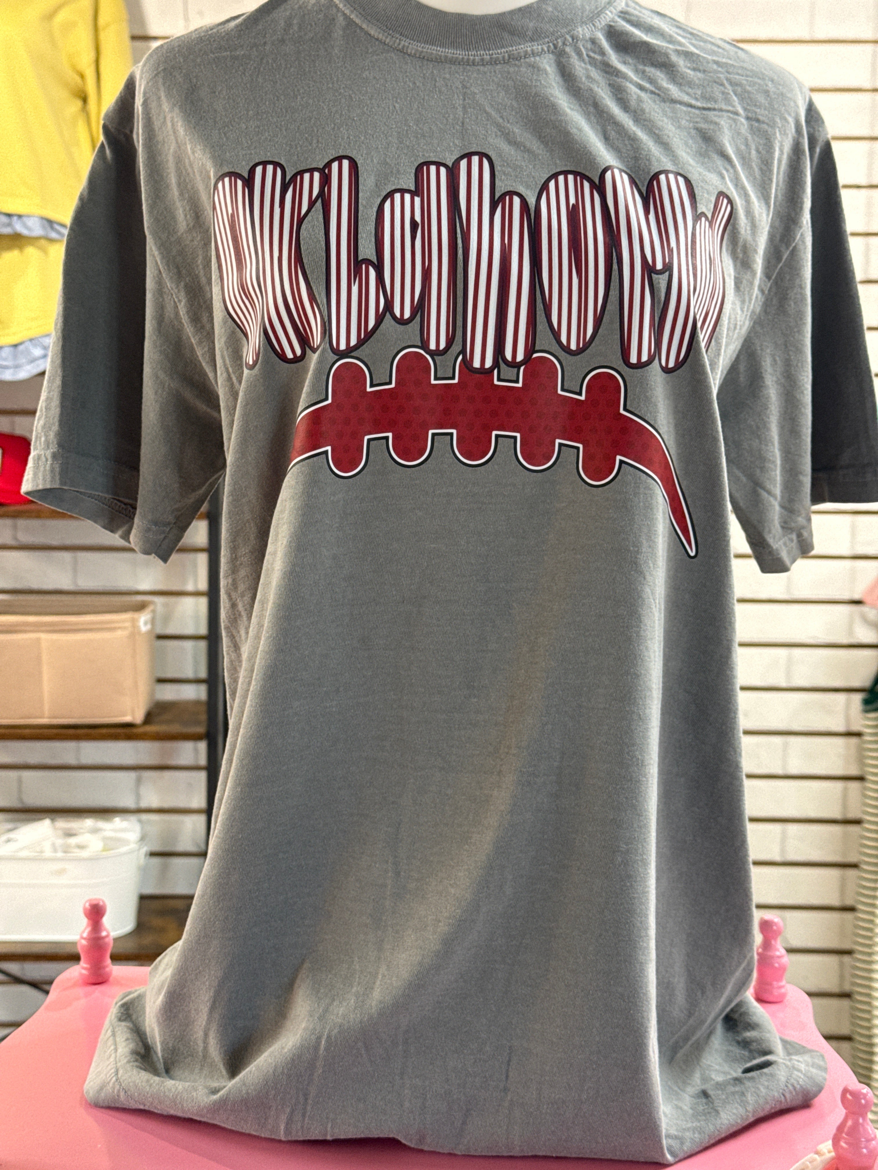 OKLAHOMA STRIPED FOOTBALL TEE