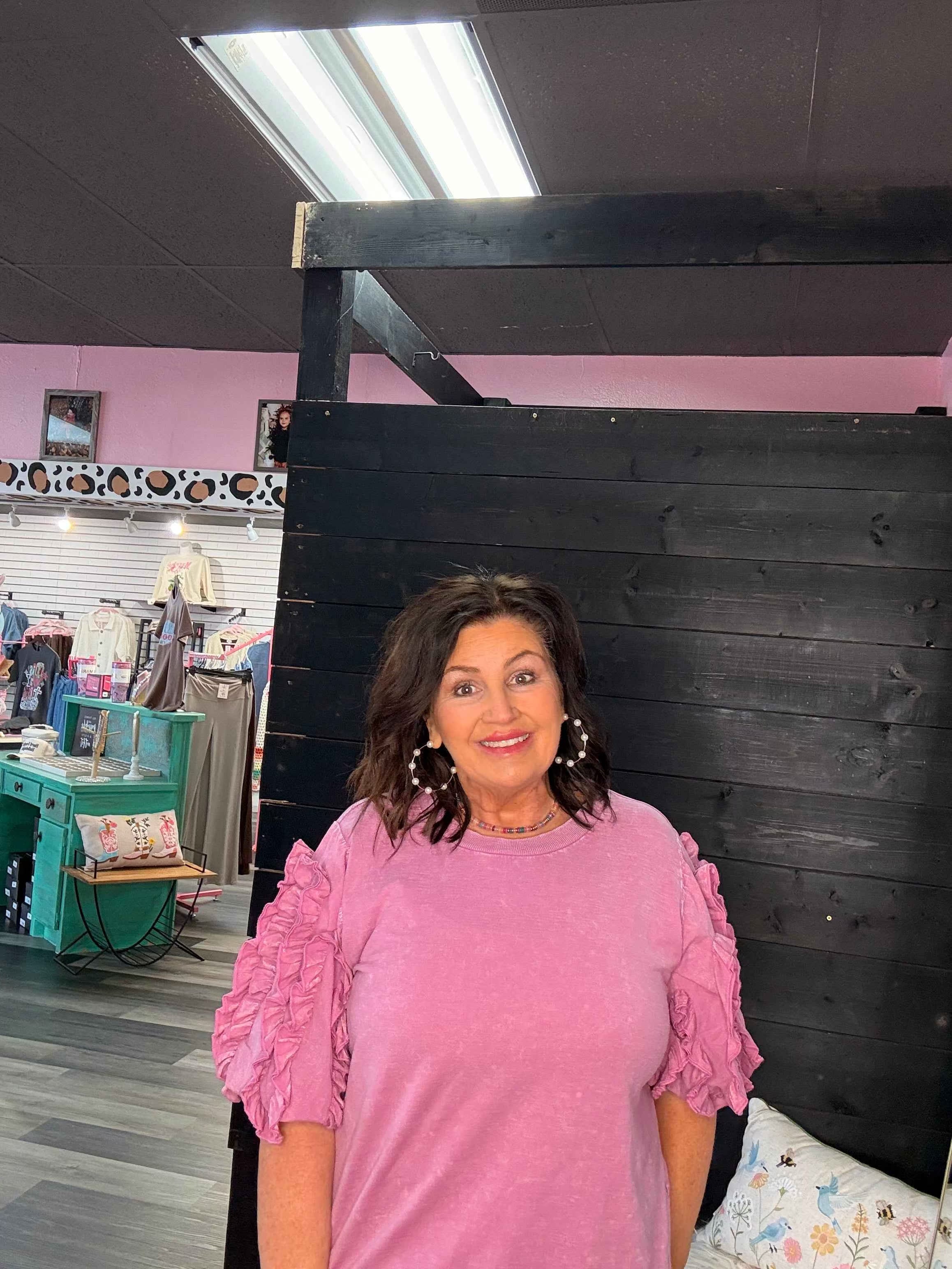 RUFFLED SHORT SLEEVE TOP