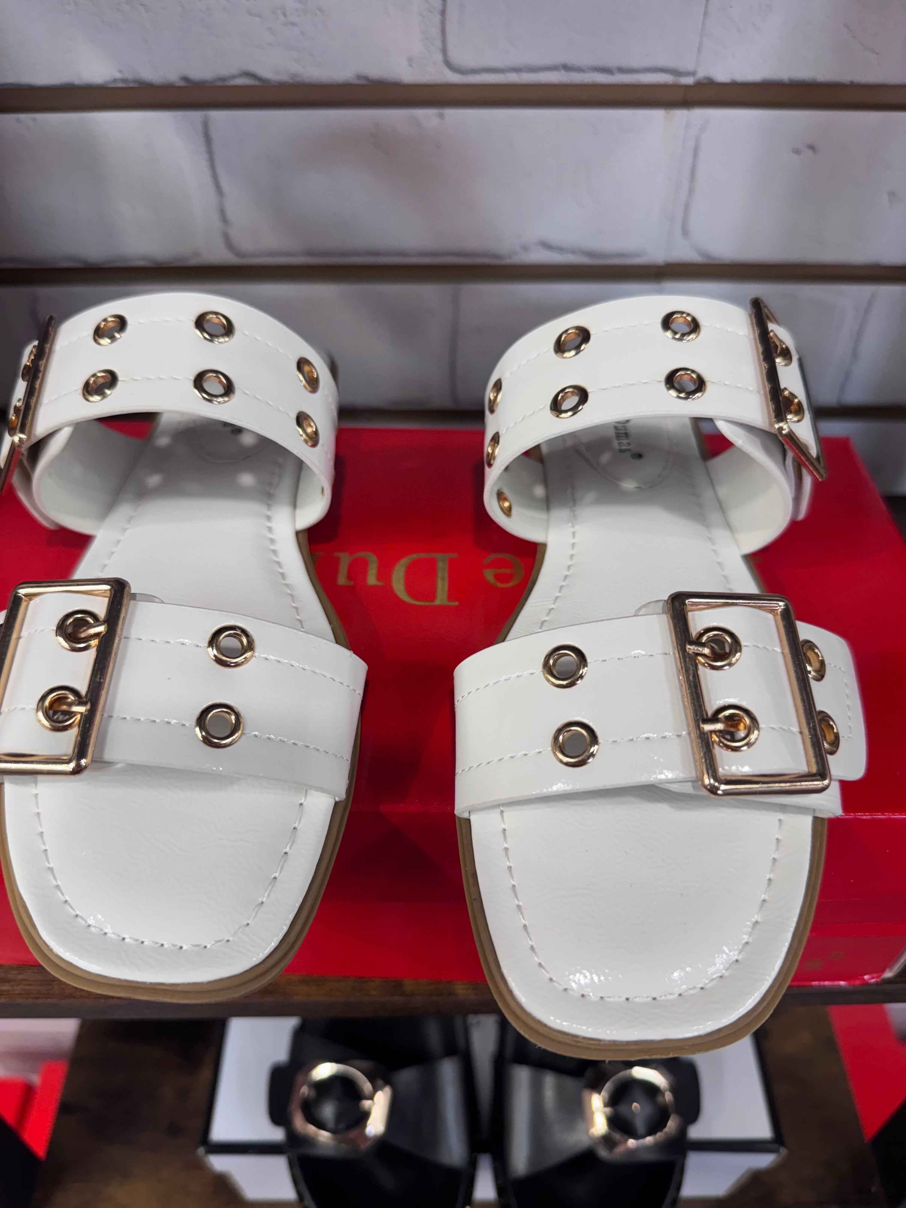WHITE PATENT SANDAL