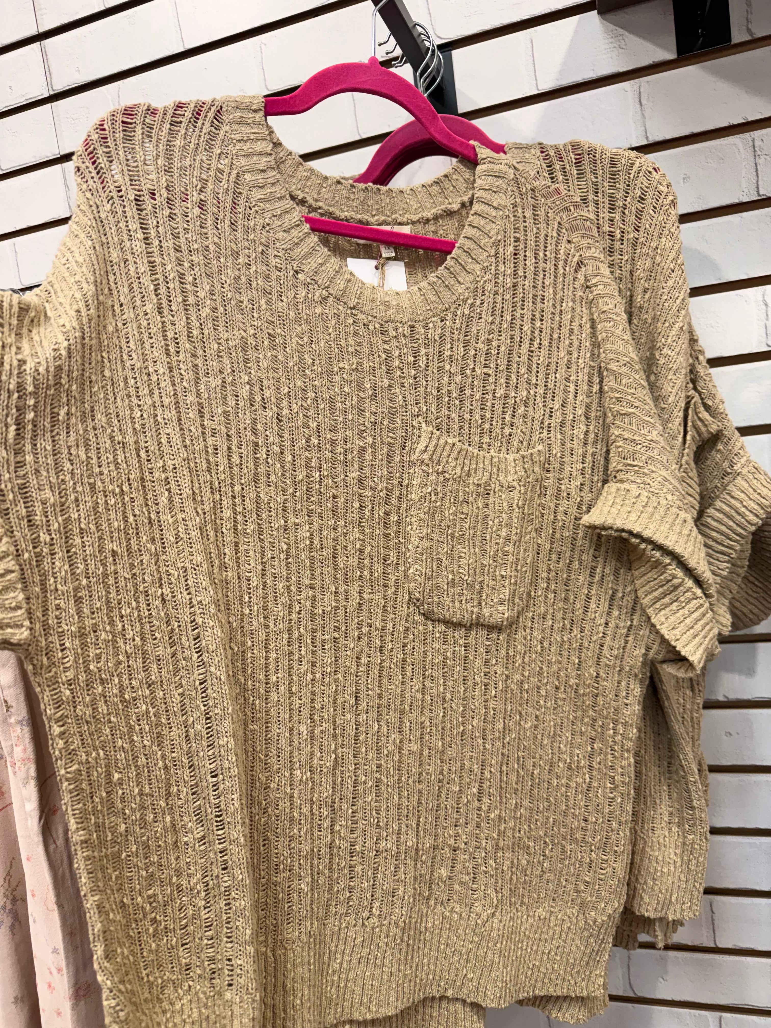 HALF SLVS KNITTED SWEATER