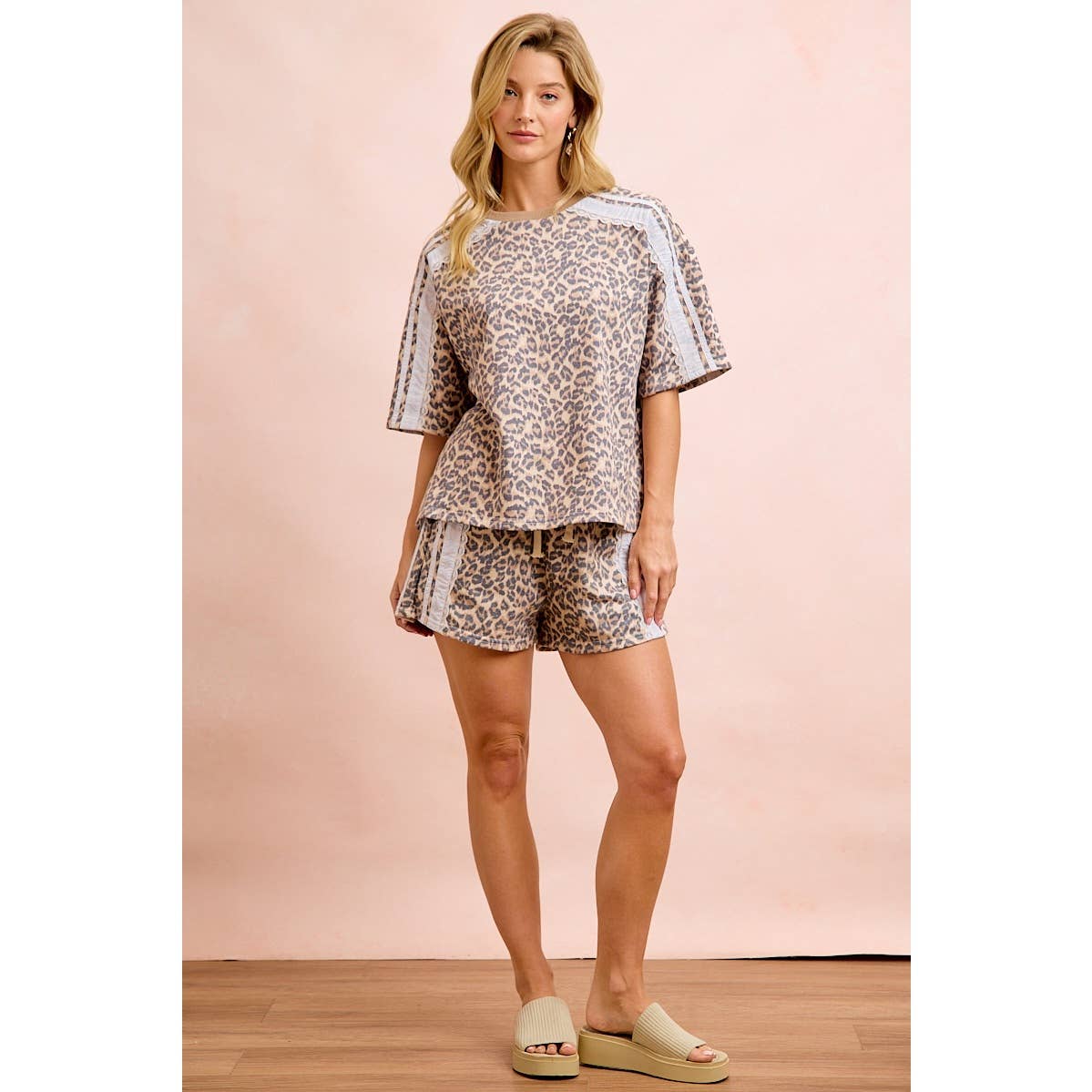 LEOPARD TERRY SIDE DRAWSTRING SHORTS WITH SIDE POCKET