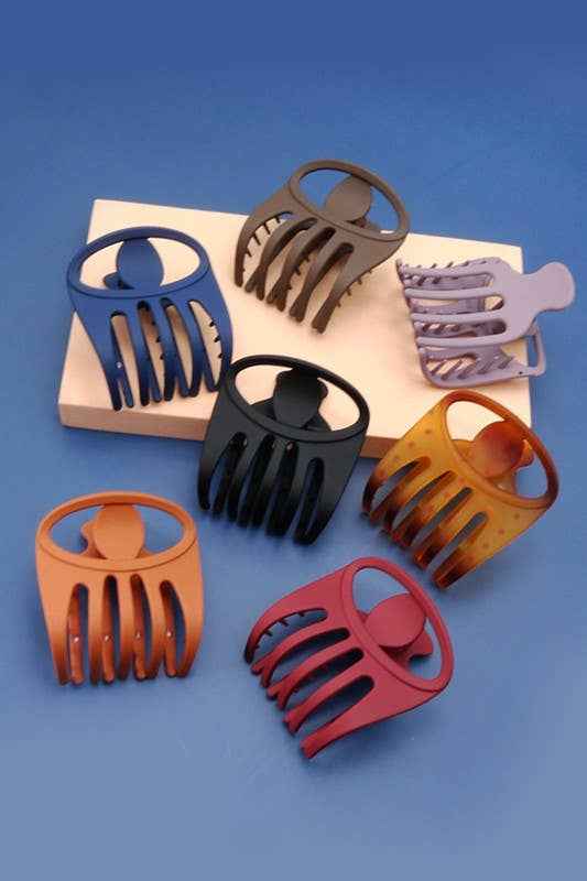 MATTE EYE HAIR CLAW CLIPS | 40H476