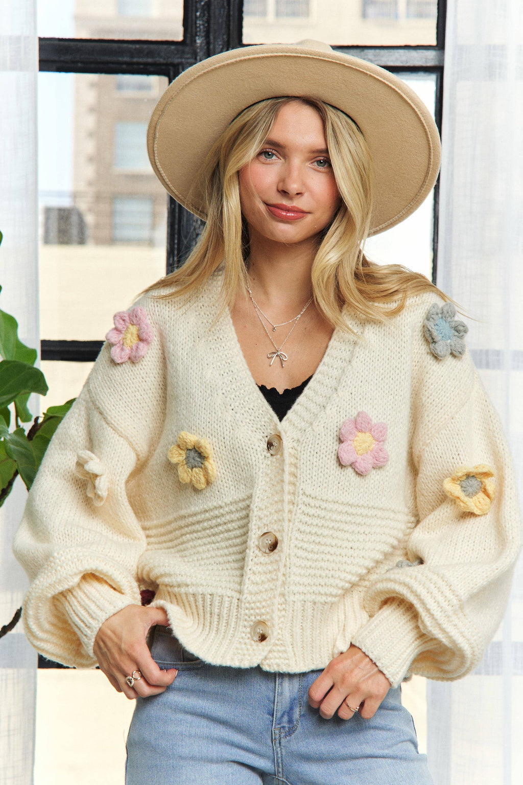 LESW2654 - FLORAL PATCHED SWEATER CARDIGAN